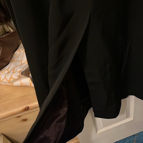 Celine Newyork black dress with split in the back. - Picture 5 of 5